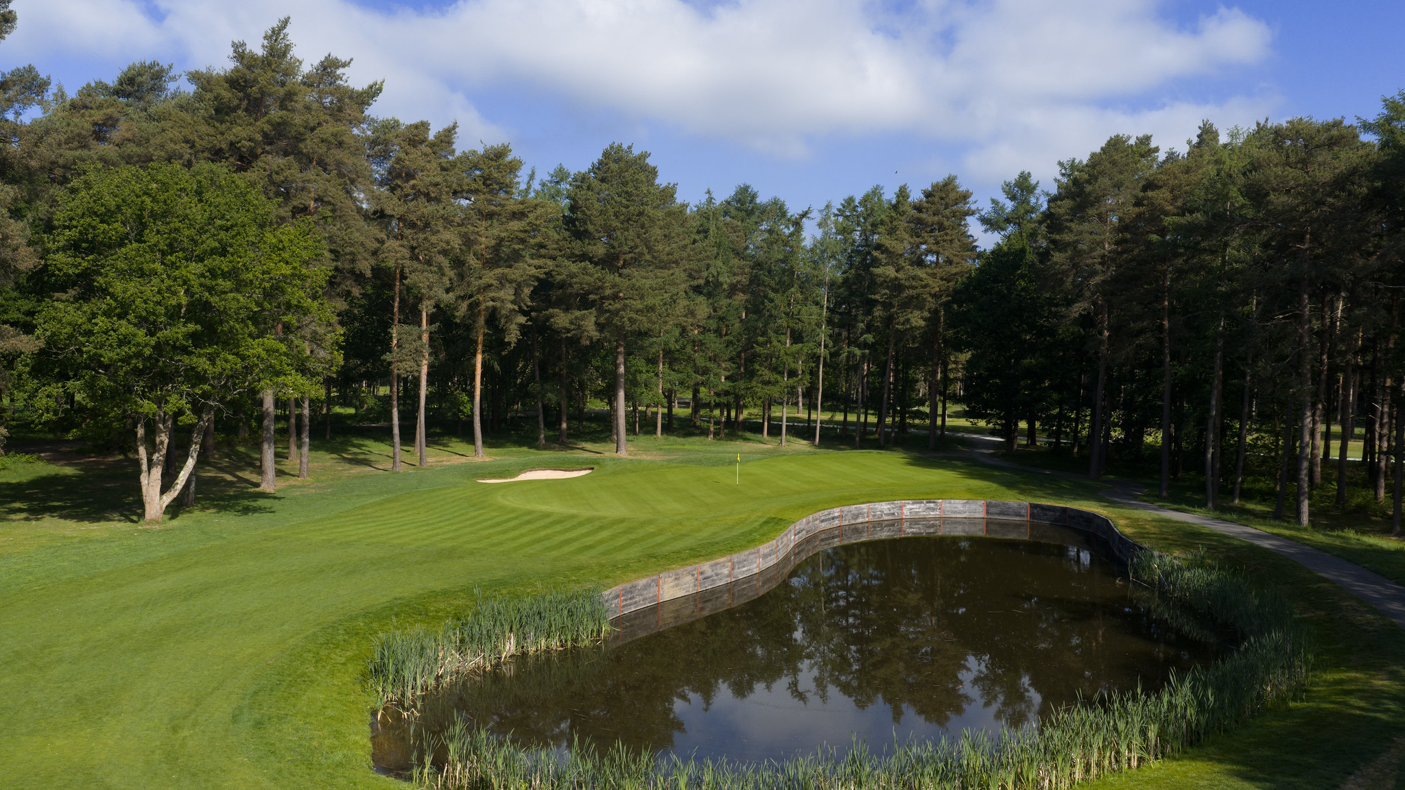 Longcross 16th1